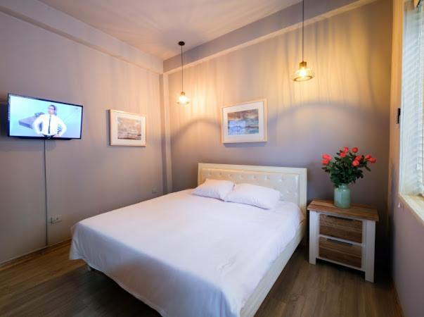 Le Petit Hanoi Luaran gambar